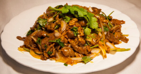 Lamb sautéed with coriander