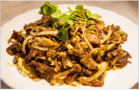 Lamb sautéed with cumin powder