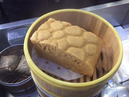 Steamed brown sugar sponge