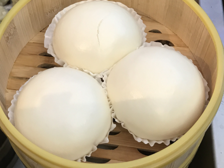 Steamed runny custard egg yolk buns (3 pieces)