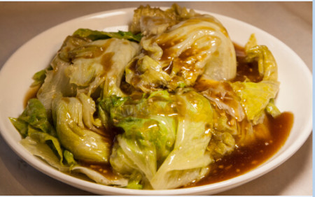 Lettuce sautéed with oyster sauce