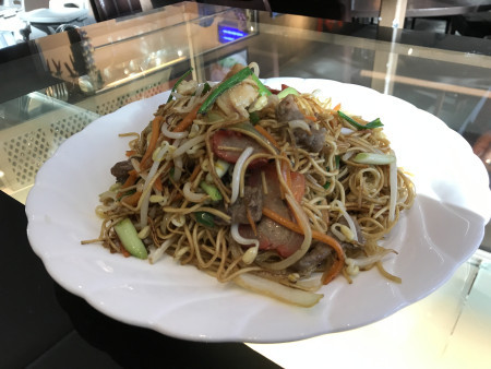 Combination fried noodles (pork, beef & chicken)