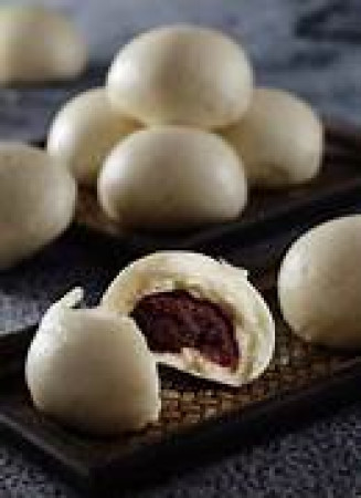 Steamed red bean paste filled bun (3pieces)