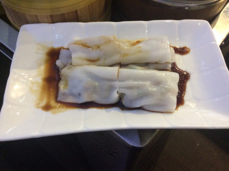 Steamed beef rice roll